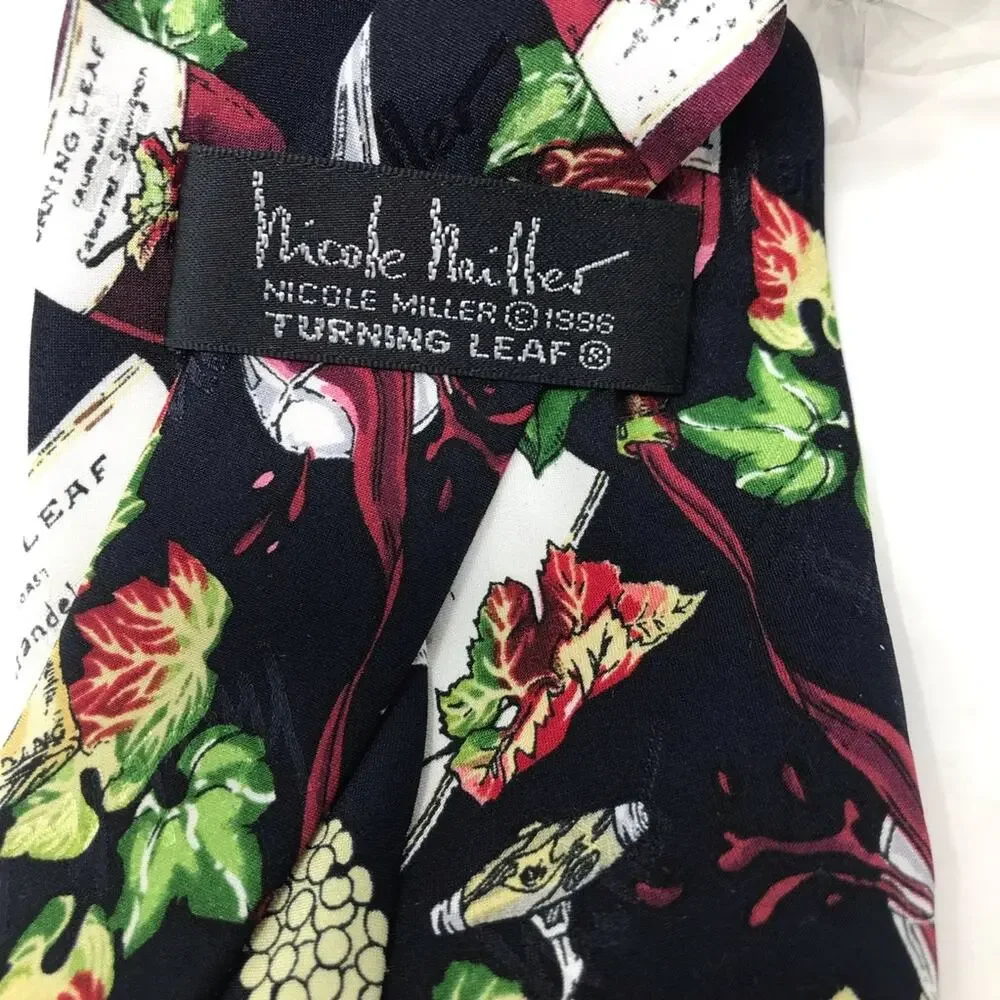 Vintage 1996 Nicole Miller Silk Turning Leaf Wine Winery grapes vino tie 90s new